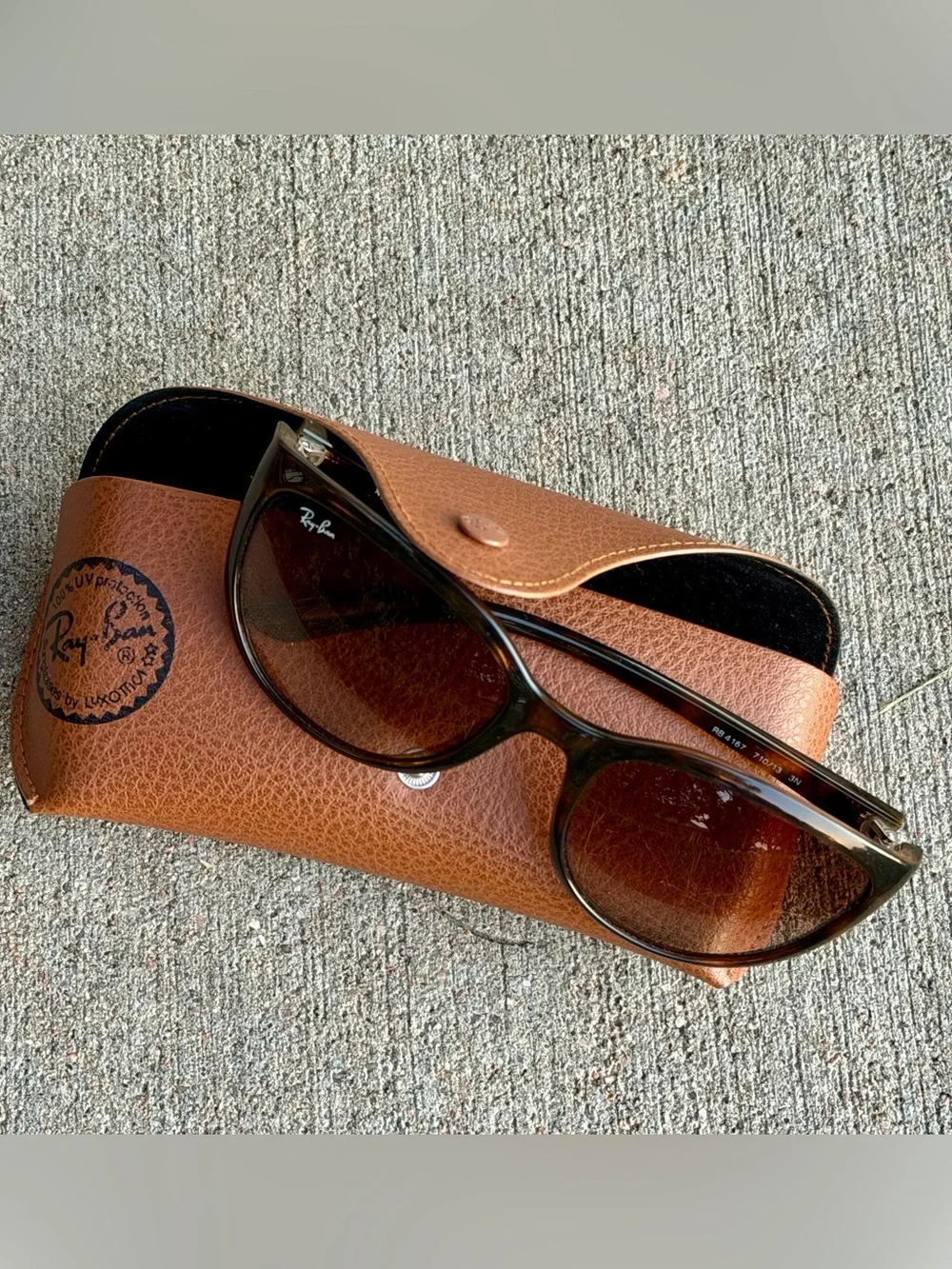 Ray-Ban Emma Sunglasses